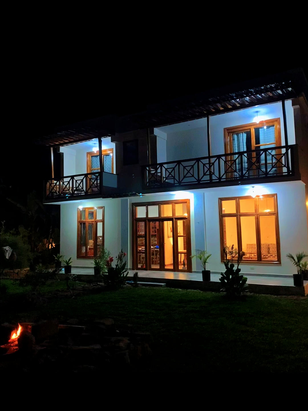 Lagerfeuer und Sternbeobachtung